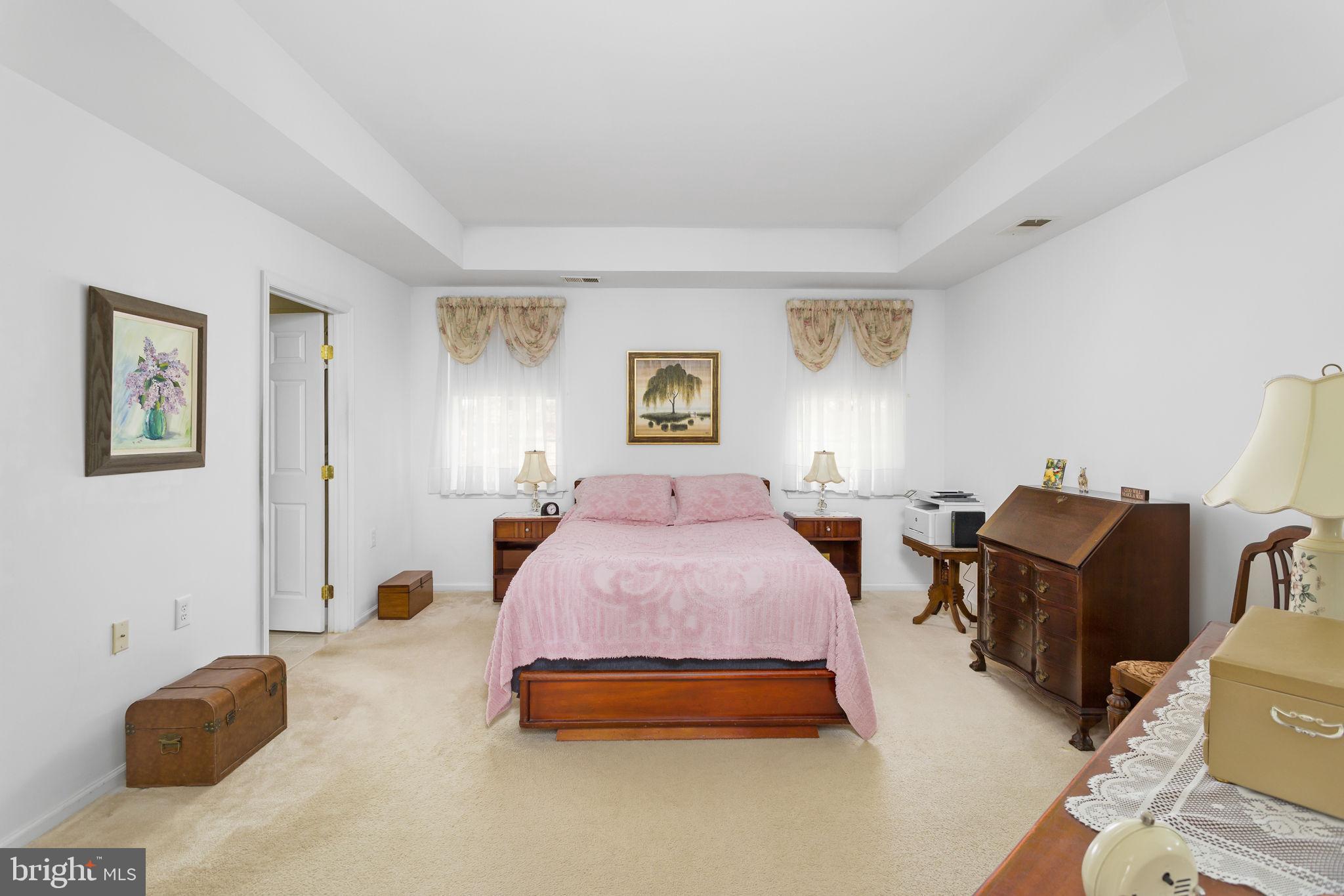 22 Hummingbird Drive Hamilton, NJ 08690 - Photo 14 of 25