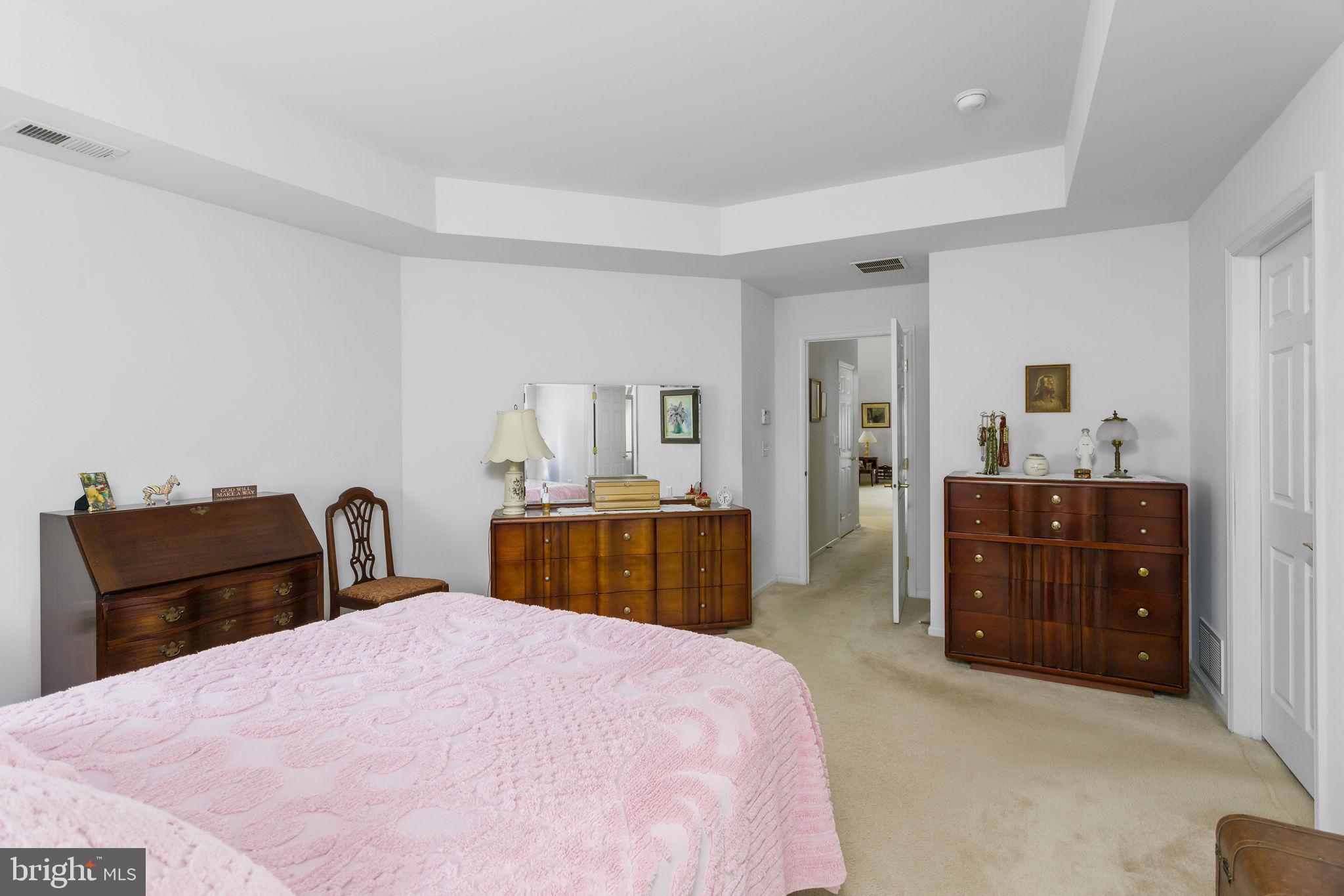 22 Hummingbird Drive Hamilton, NJ 08690 - Photo 15 of 25