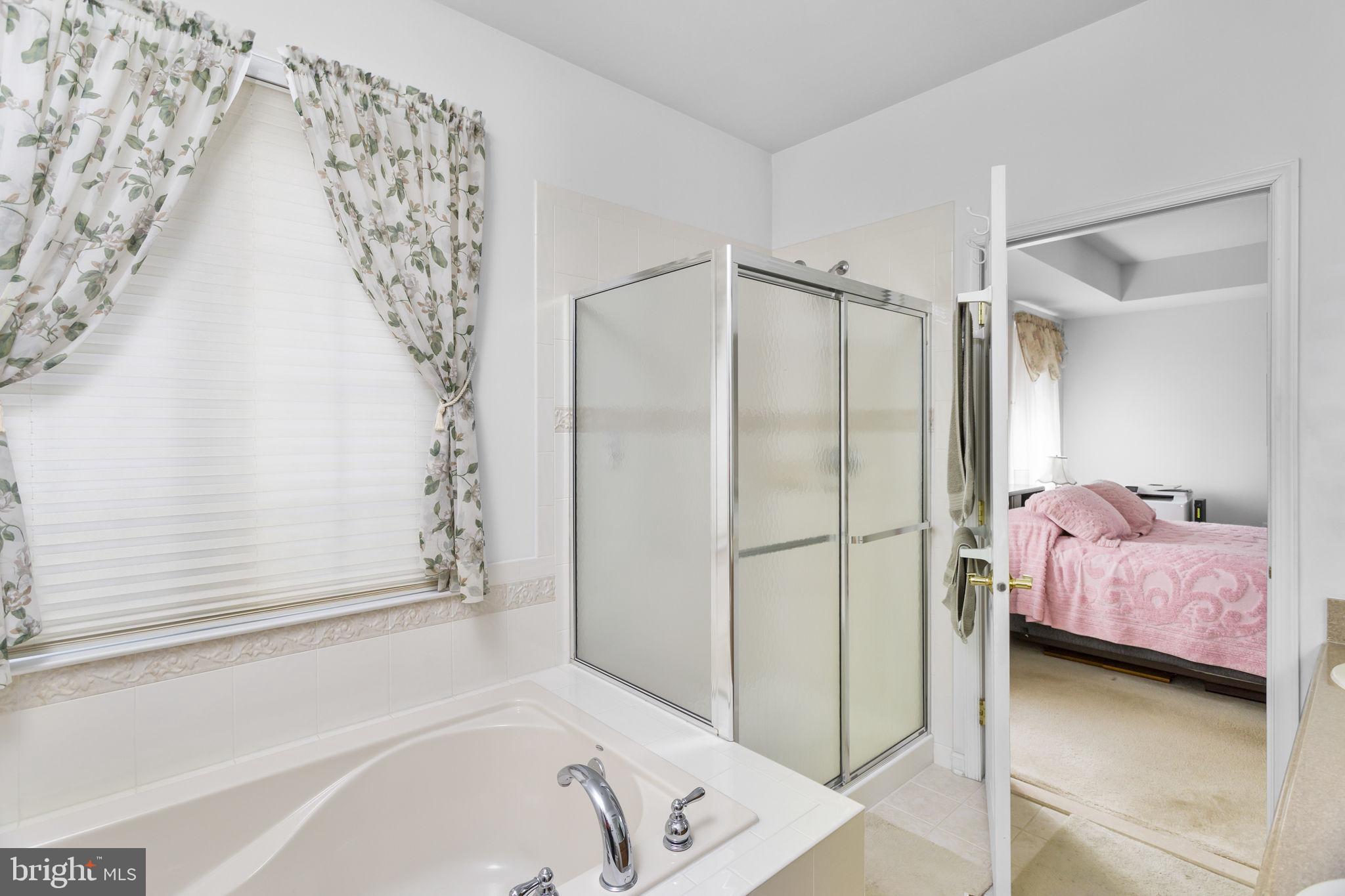 22 Hummingbird Drive Hamilton, NJ 08690 - Photo 17 of 25