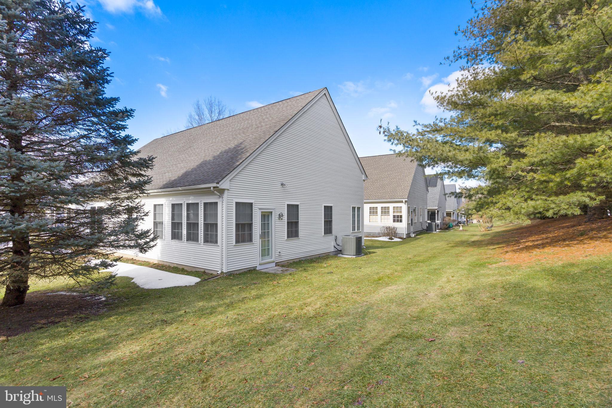 22 Hummingbird Drive Hamilton, NJ 08690 - Photo 23 of 25