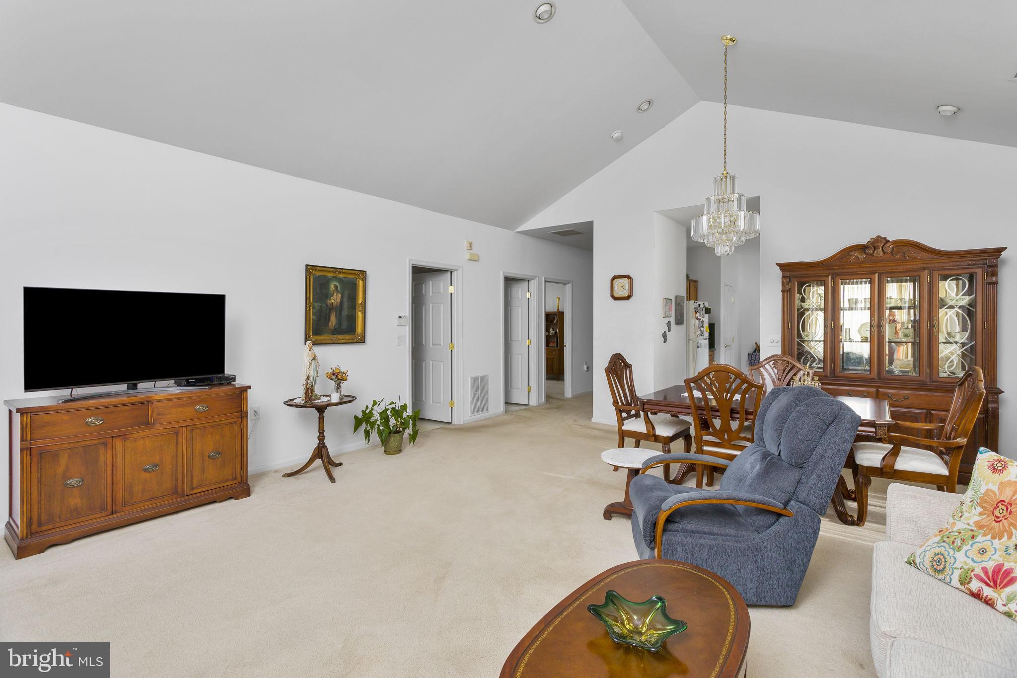 22 Hummingbird Drive Hamilton, NJ 08690 - Photo 7 of 25