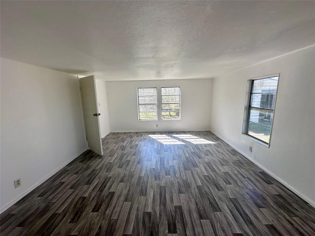 302 Ripley Street Coleman, TX 76834 - Photo 13 of 35