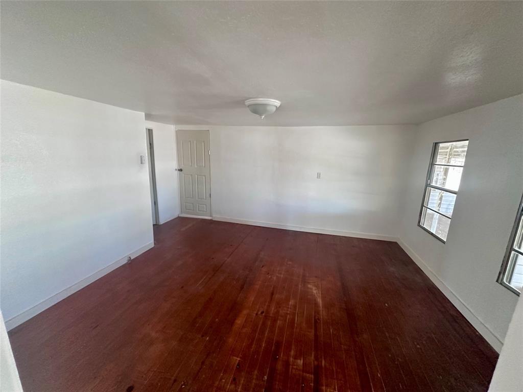 302 Ripley Street Coleman, TX 76834 - Photo 18 of 35