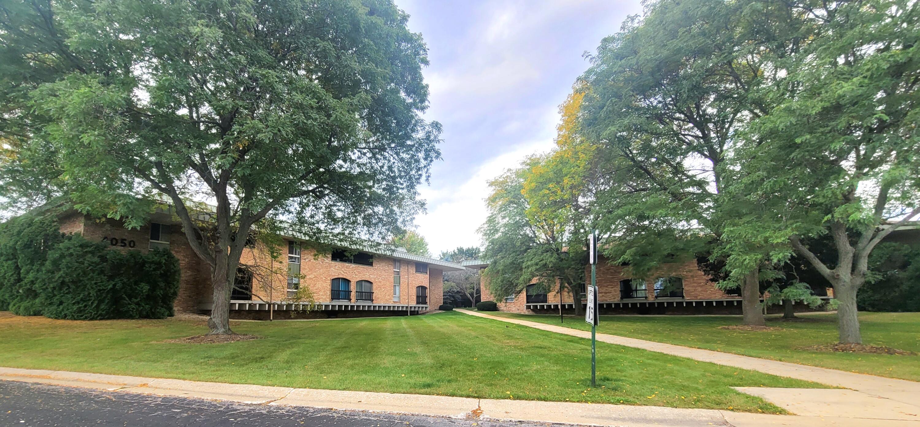 4050 West Rivers Edge Circle, Unit 20 Brown Deer, WI 53209 - Photo 3 of 20 20250922_121826