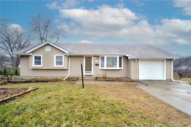 $195,000 | 9404 East 84 Street, Raytown, MO 64138