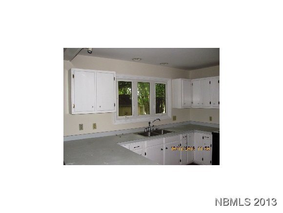114 Straits Road Beaufort, NC 28516 - Photo 2 of 9 Additional Photo