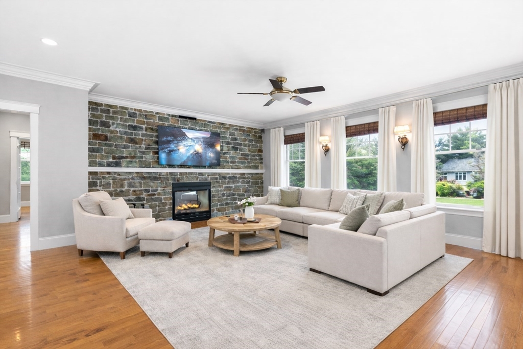 37 Mayflower Road Winchester, MA 01890 - Photo 13 of 40