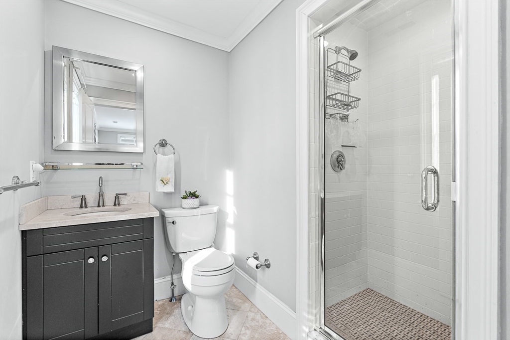 37 Mayflower Road Winchester, MA 01890 - Photo 26 of 40