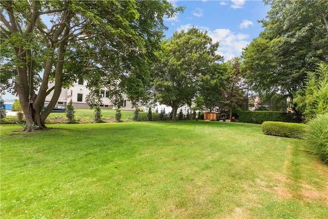 $990,000 | 129 Bliss Mine Road, Newport, RI 02840