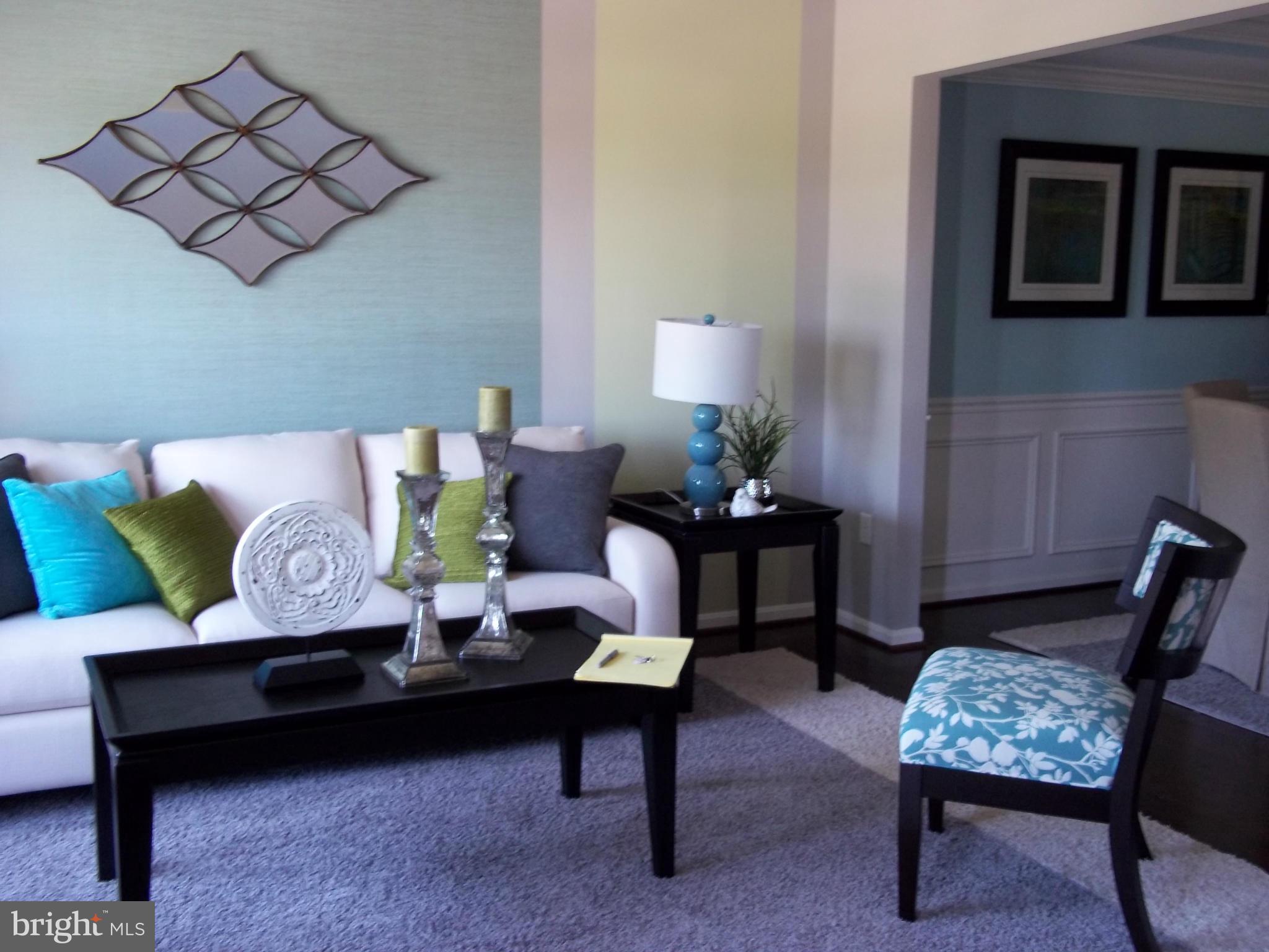 212 Colbert Street Taneytown, MD 21787 - Photo 2 of 7 Living Room