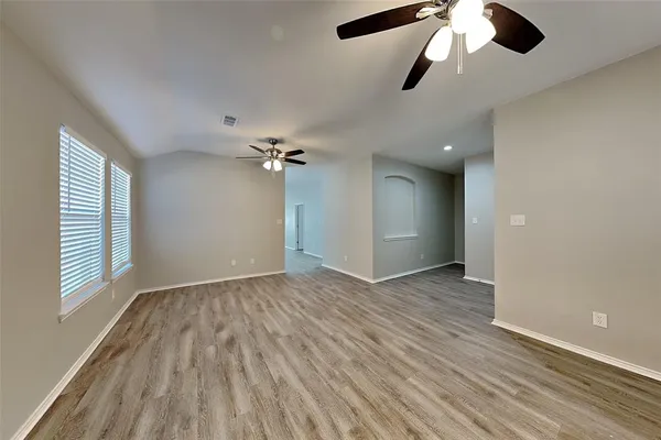 $2,070 | 1509 Carrigan Lane, Denton, TX 76207