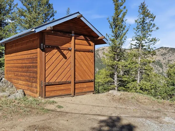 $950,000 | 345 Deer Trail Circle, Boulder, CO 80302