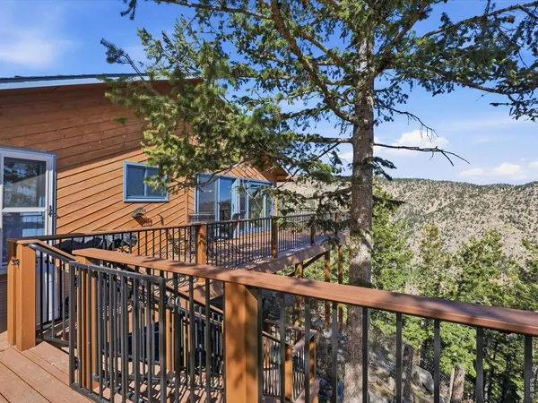 $950,000 | 345 Deer Trail Circle, Boulder, CO 80302