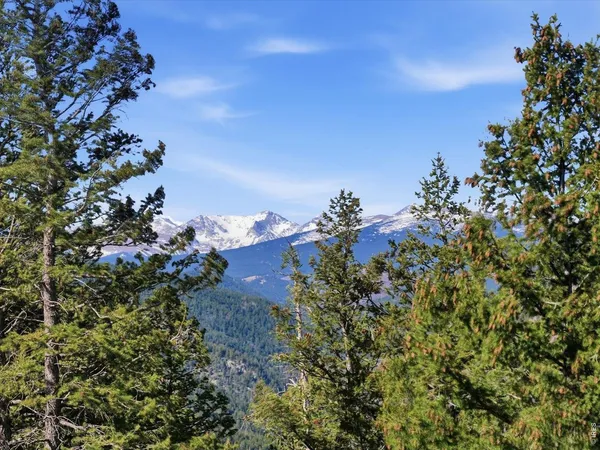 $950,000 | 345 Deer Trail Circle, Boulder, CO 80302