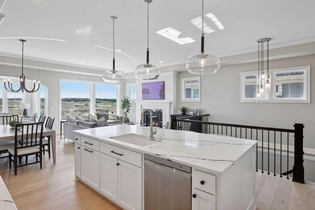 $1,014,800 | 9155 Mills Drive, Chanhassen, MN 55317