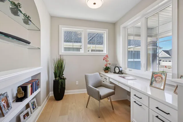 $1,014,800 | 9155 Mills Drive, Chanhassen, MN 55317