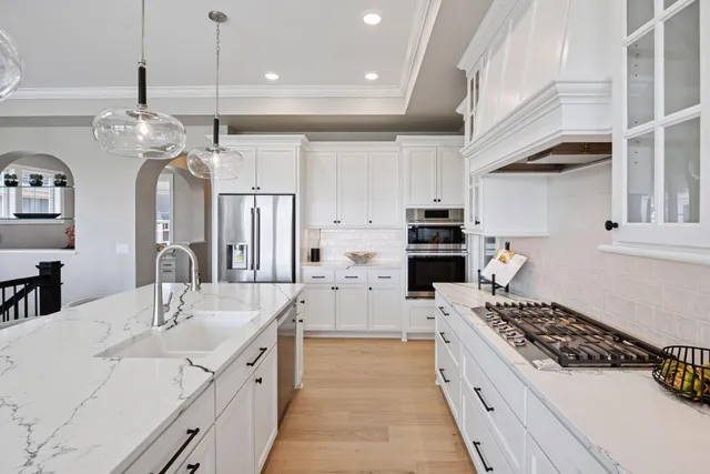 $1,014,800 | 9155 Mills Drive, Chanhassen, MN 55317