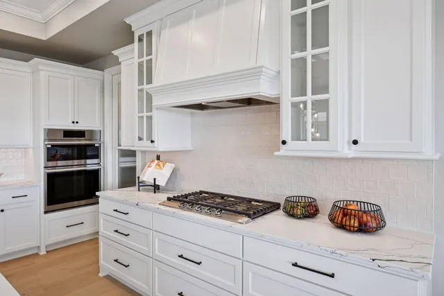 $1,014,800 | 9155 Mills Drive, Chanhassen, MN 55317