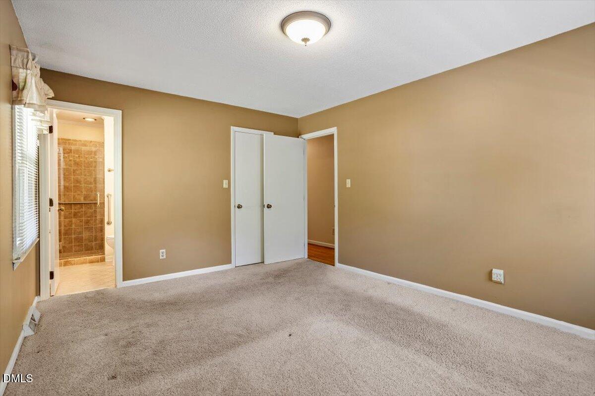 1621 Stonehurst Road Raleigh, NC 27607 - Photo 30 of 39 Gallery Image 30