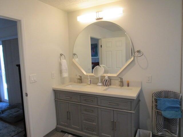 74288 Angel Camp Road Palm Desert, CA 92260 - Photo 16 of 26 primary vanity