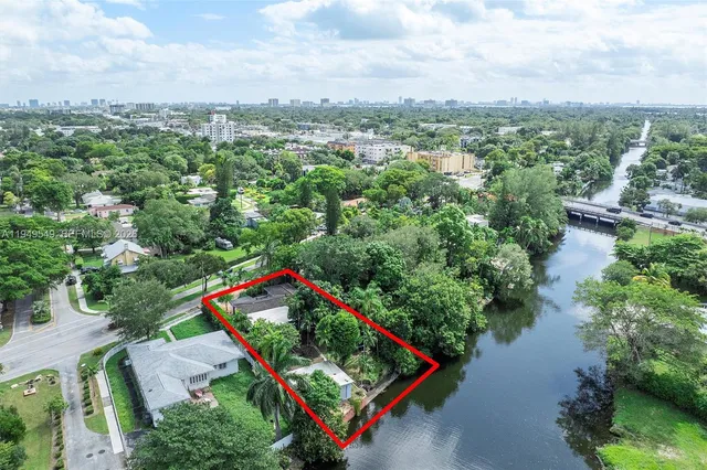 $949,999 | 12660 Griffing Boulevard, North Miami, FL 33161