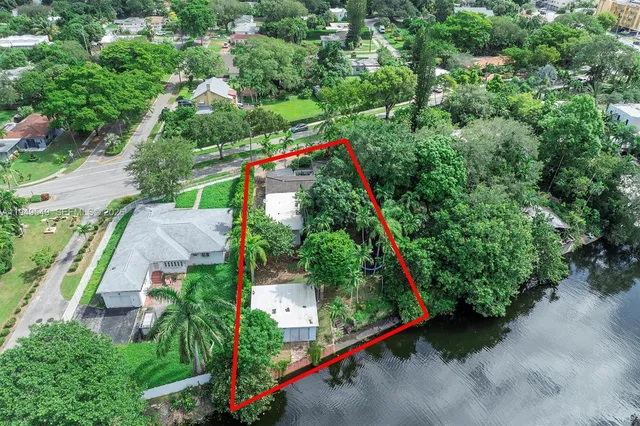 $949,999 | 12660 Griffing Boulevard, North Miami, FL 33161