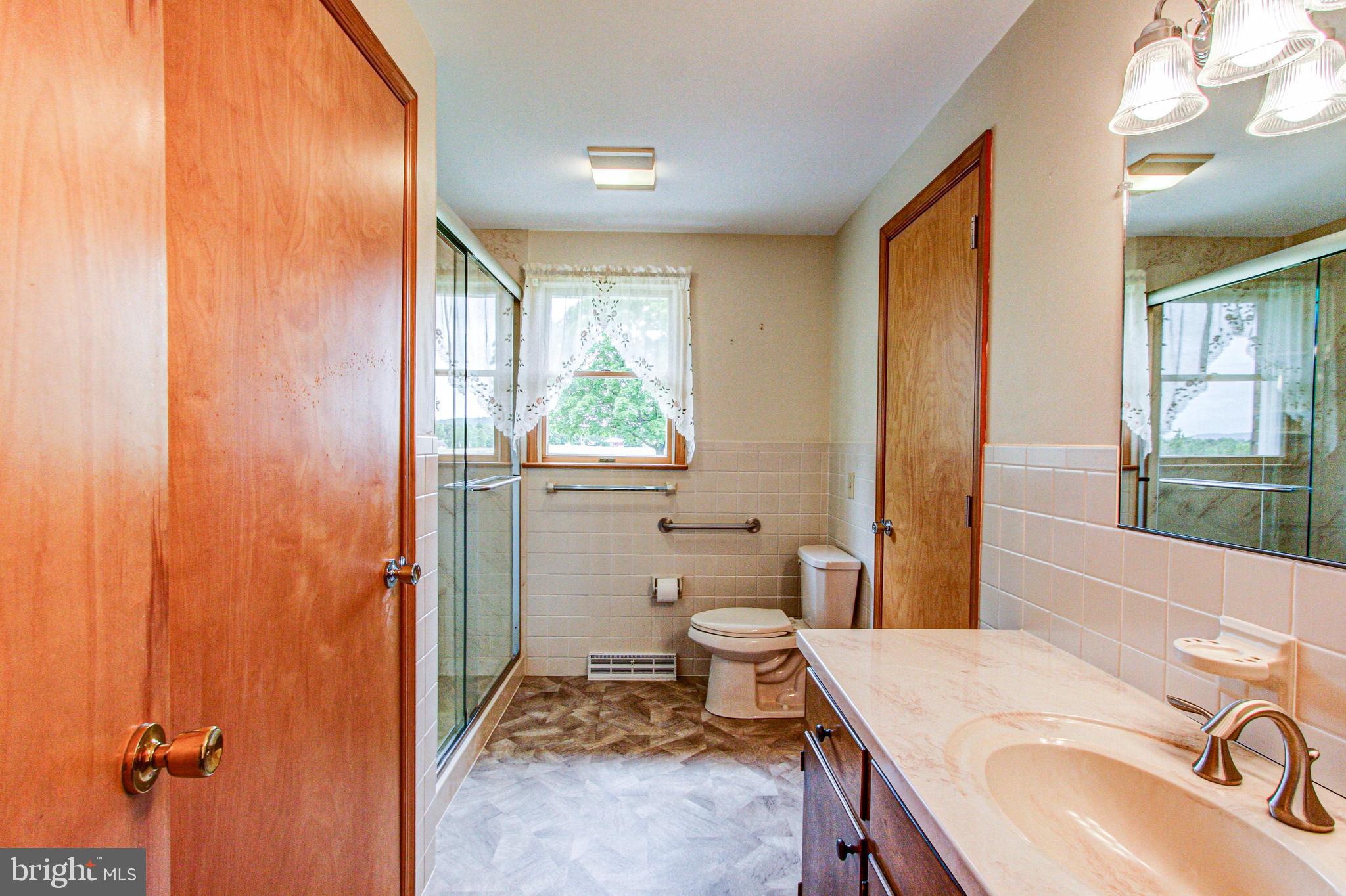 165 Congo-Niantic Road Barto, PA 19504 - Photo 15 of 39 Master Bath
