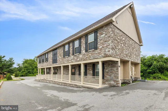 $2,300 | 3238 Ridge Pike, Unit A, Eagleville, PA 19403