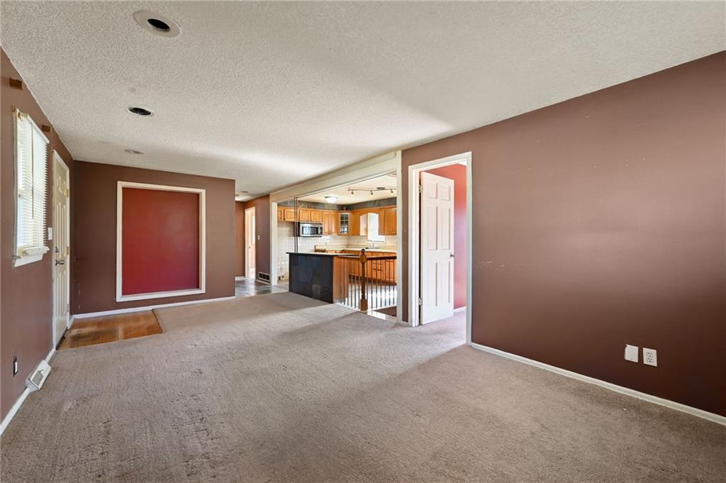 1-2 H Street Lee's Summit, MO 64086 - Photo 3 of 20