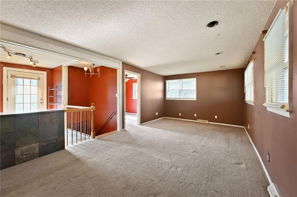 1-2 H Street Lee's Summit, MO 64086 - Photo 4 of 20