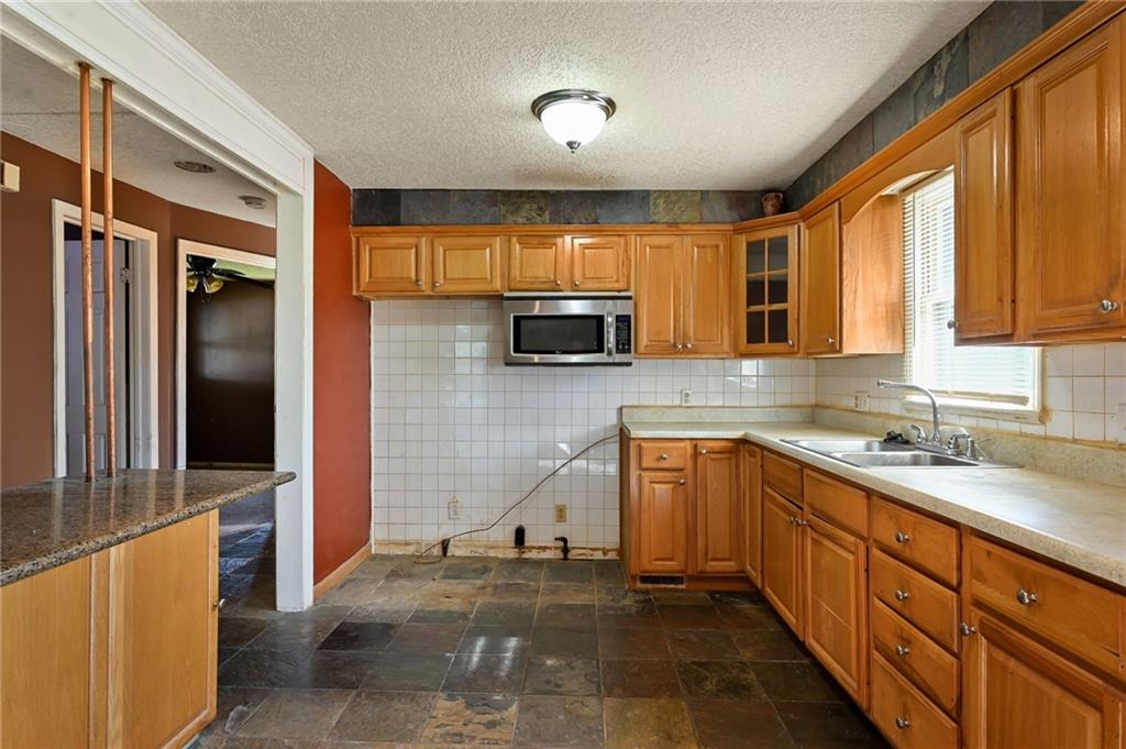 1-2 H Street Lee's Summit, MO 64086 - Photo 7 of 20