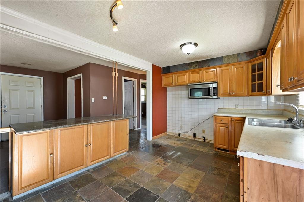 1-2 H Street Lee's Summit, MO 64086 - Photo 8 of 20