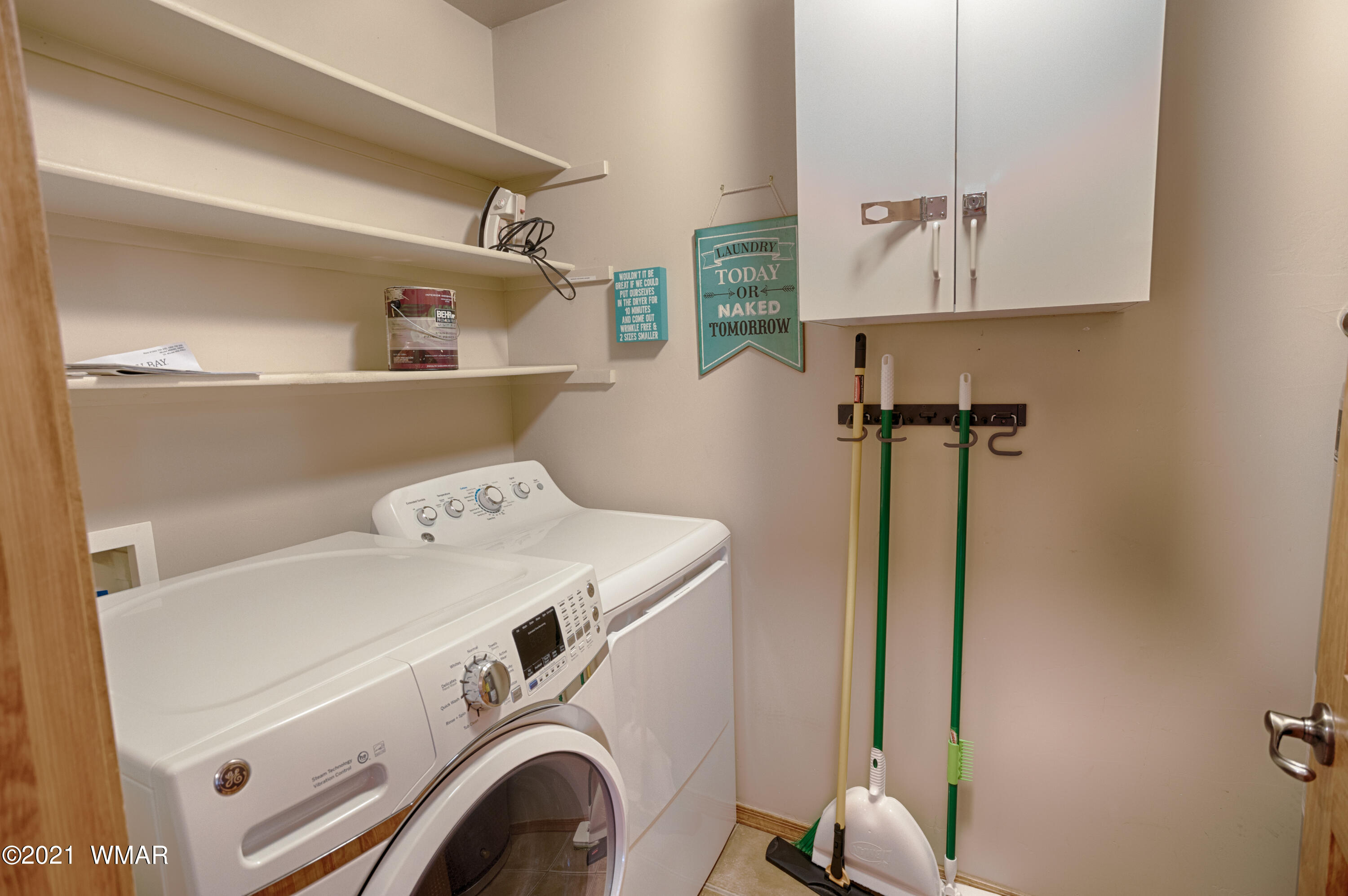 4861 West Cottage Loop Show Low, AZ 85901 - Photo 14 of 35 a utility room with dryer and washer