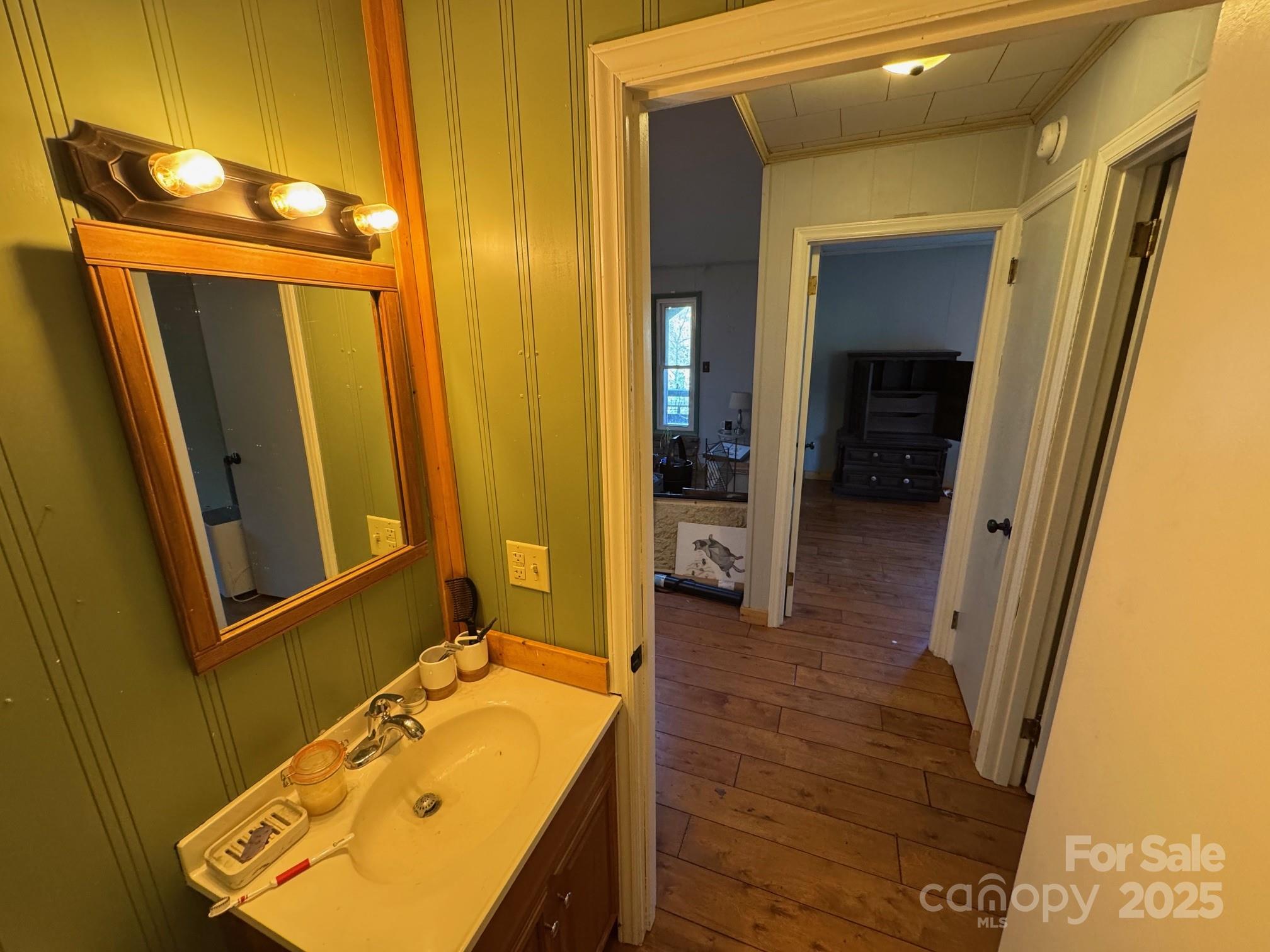 269 East View Road Sylva, NC 28779 - Photo 18 of 28 a bathroom with a tub and a sink