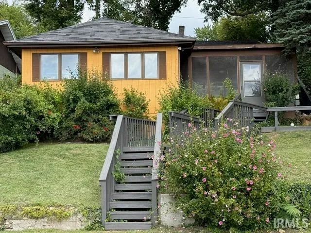 $299,000 | 26077 Kenwood Drive, South Bend, IN 46628