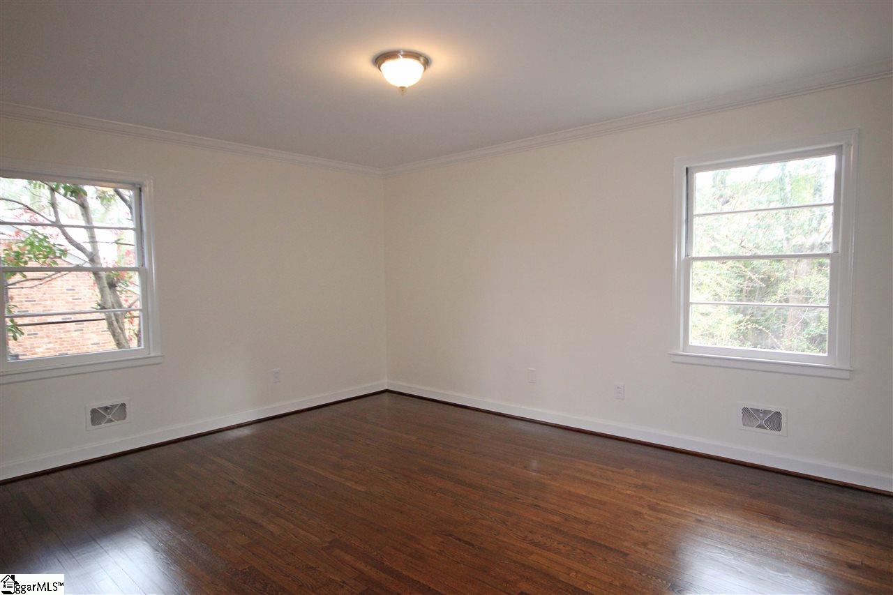 202 Sweetbriar Road Greenville, SC 29615 - Photo 11 of 28 Gallery Image 11