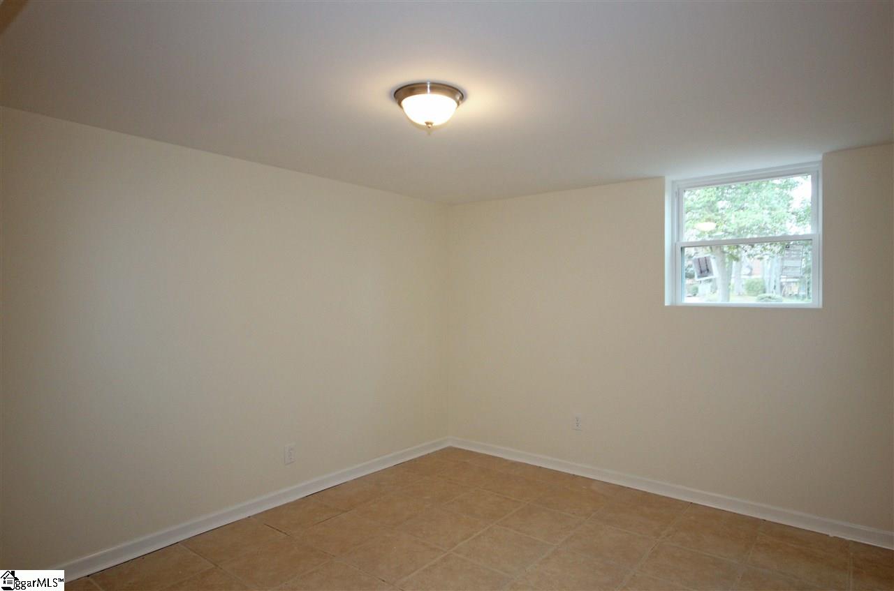 202 Sweetbriar Road Greenville, SC 29615 - Photo 22 of 28 Gallery Image 22