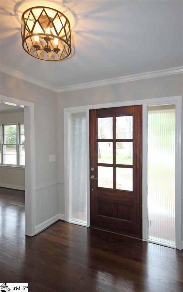 202 Sweetbriar Road Greenville, SC 29615 - Photo 4 of 28 Gallery Image 4