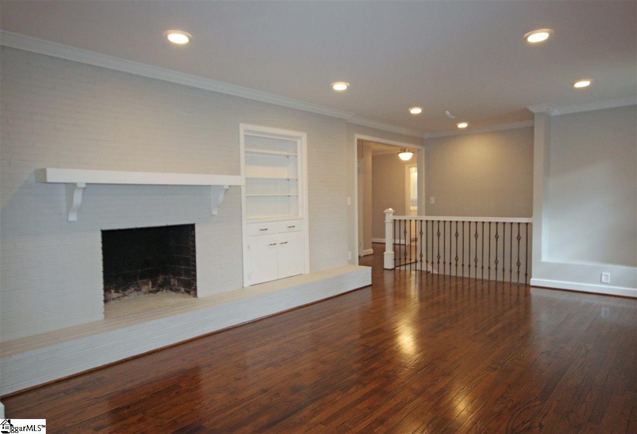 202 Sweetbriar Road Greenville, SC 29615 - Photo 5 of 28 Gallery Image 5