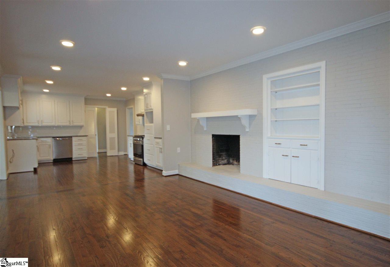 202 Sweetbriar Road Greenville, SC 29615 - Photo 6 of 28 Gallery Image 6