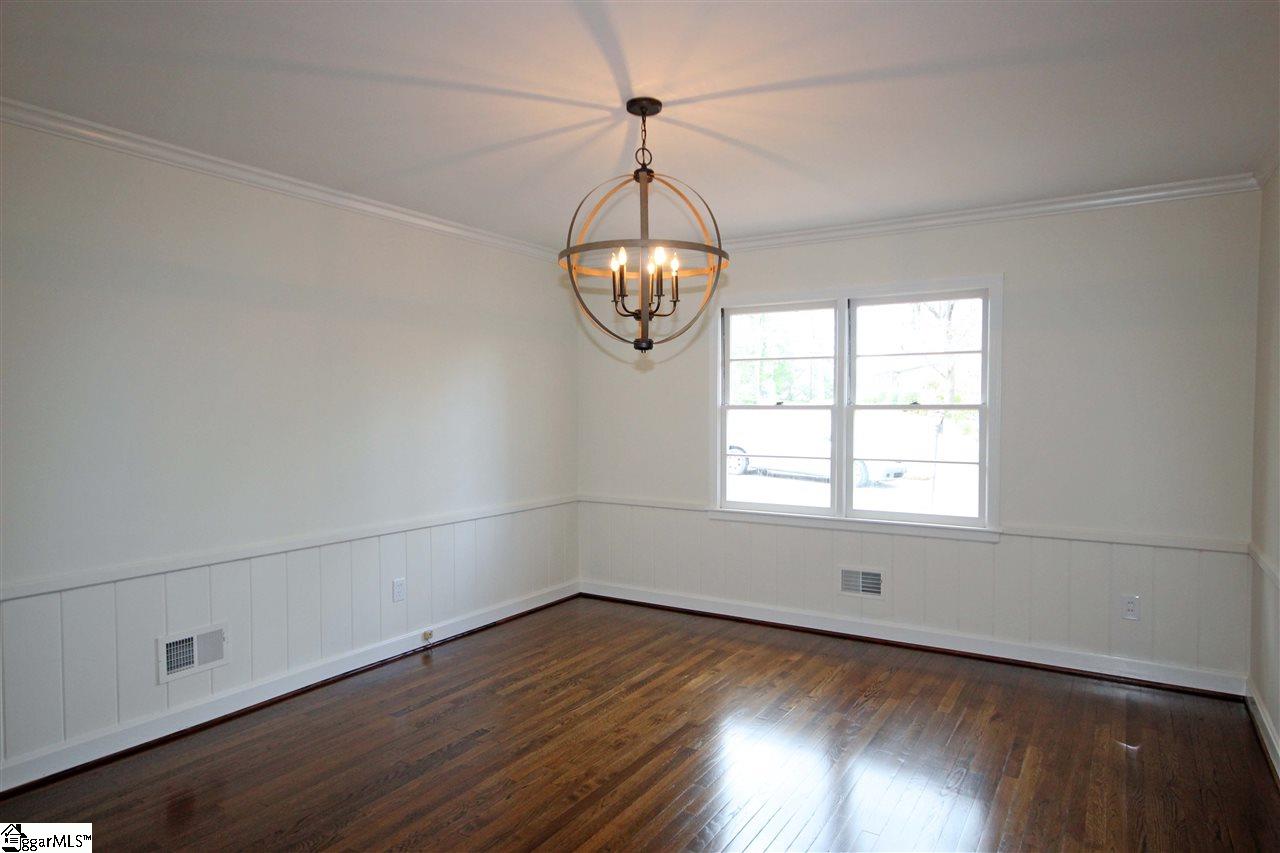 202 Sweetbriar Road Greenville, SC 29615 - Photo 9 of 28 Gallery Image 9