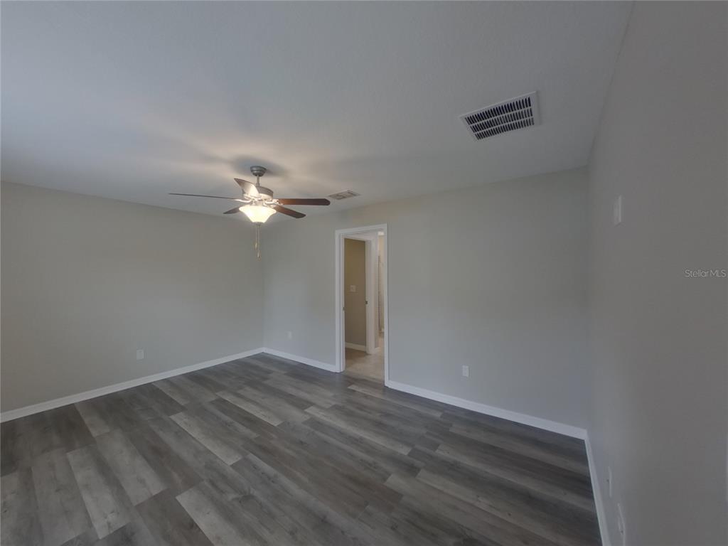 14802 Emerald Landing Place Wimauma, FL 33598 - Photo 13 of 17