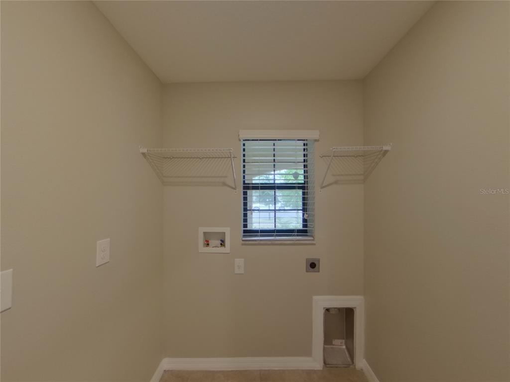 14802 Emerald Landing Place Wimauma, FL 33598 - Photo 7 of 17