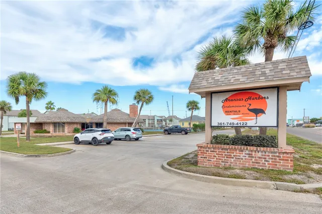 $340,000 | 230 Cut-Off Road, Unit 204, Port Aransas, TX 78373