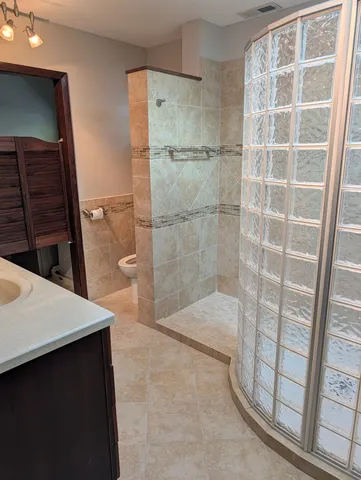 $3,500 | 342 Sunrise Avenue, Willowbrook, IL 60527