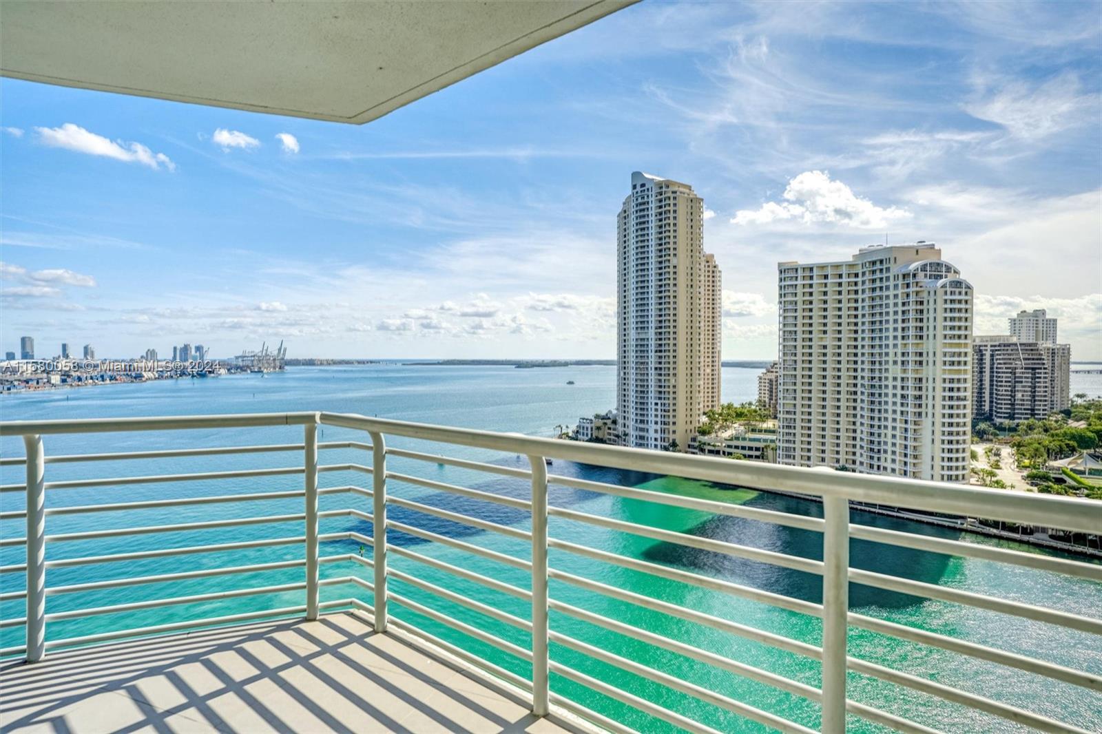 325 Biscayne Boulevard, Unit 1923 Miami, FL 33131 - Photo 17 of 47