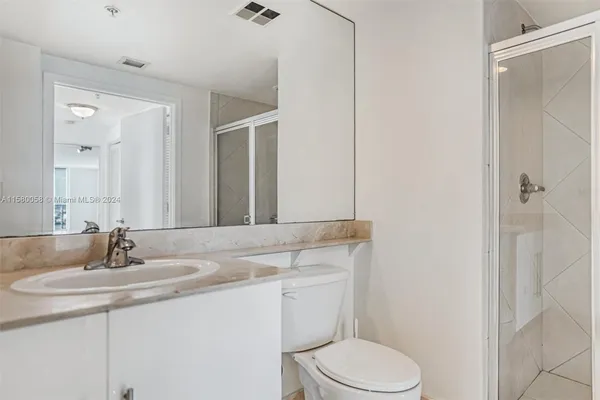 $1,150,000 | 325 Biscayne Boulevard, Unit 1923, Miami, FL 33131