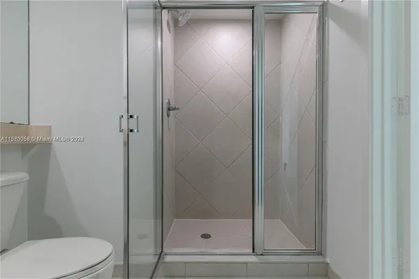 $1,150,000 | 325 Biscayne Boulevard, Unit 1923, Miami, FL 33131