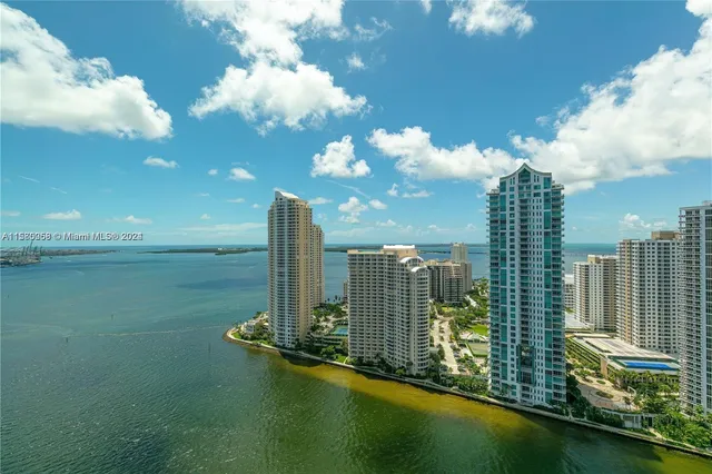 $1,200,000 | 325 Biscayne Boulevard, Unit 1923, Miami, FL 33131