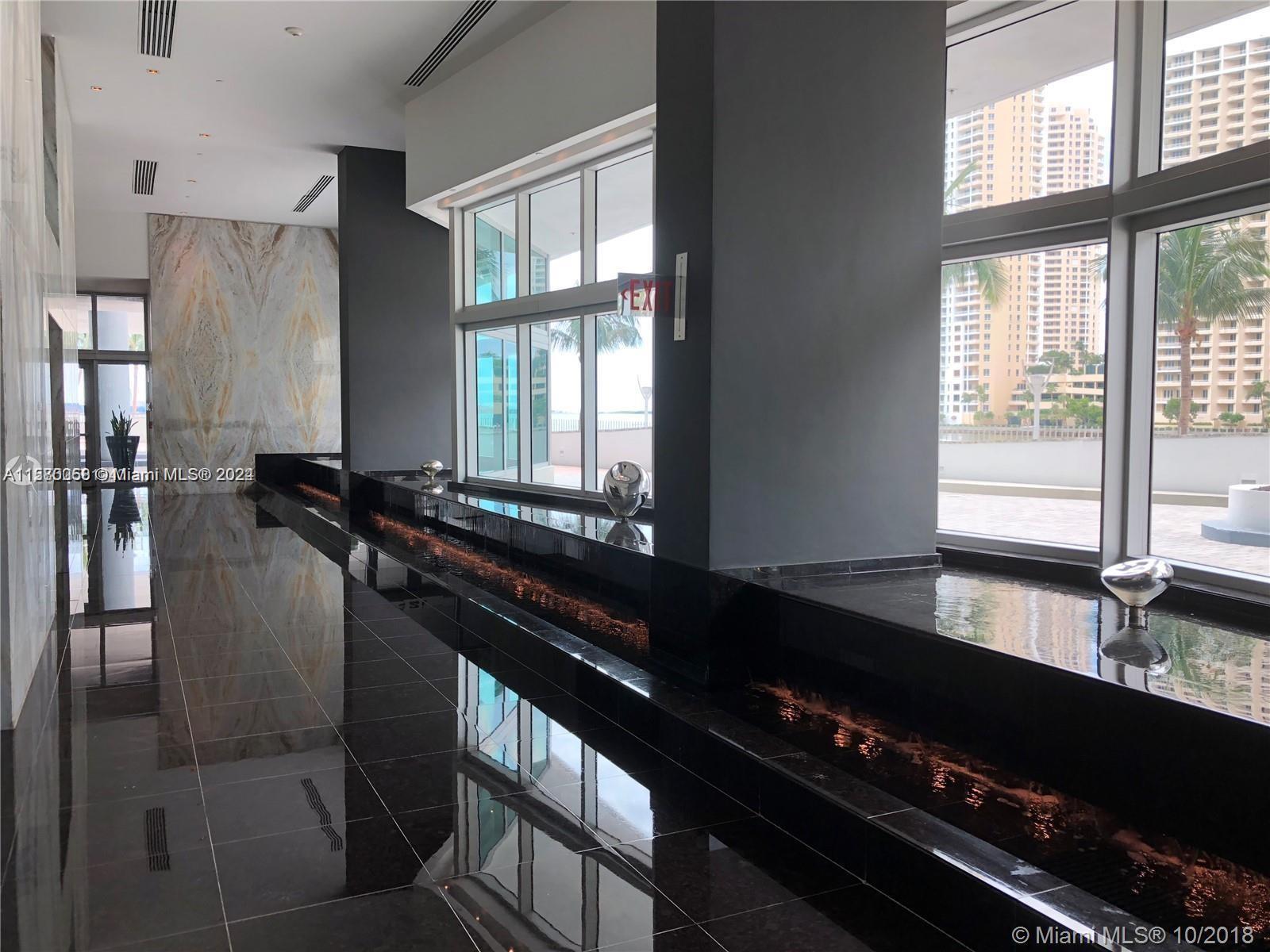 325 Biscayne Boulevard, Unit 1923 Miami, FL 33131 - Photo 43 of 47